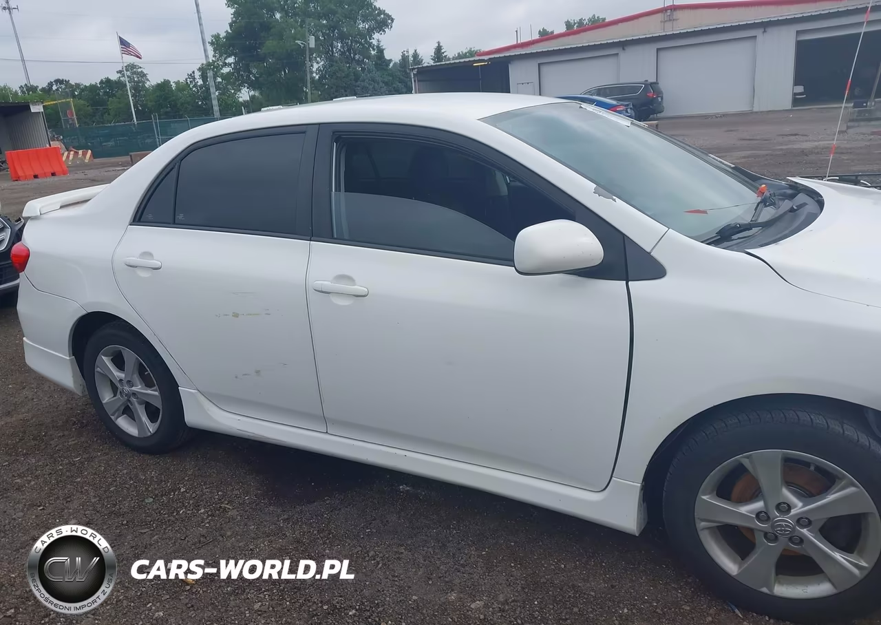 2013 Toyota Corolla S VIN:5YFBU4EE1DP135654 - 13