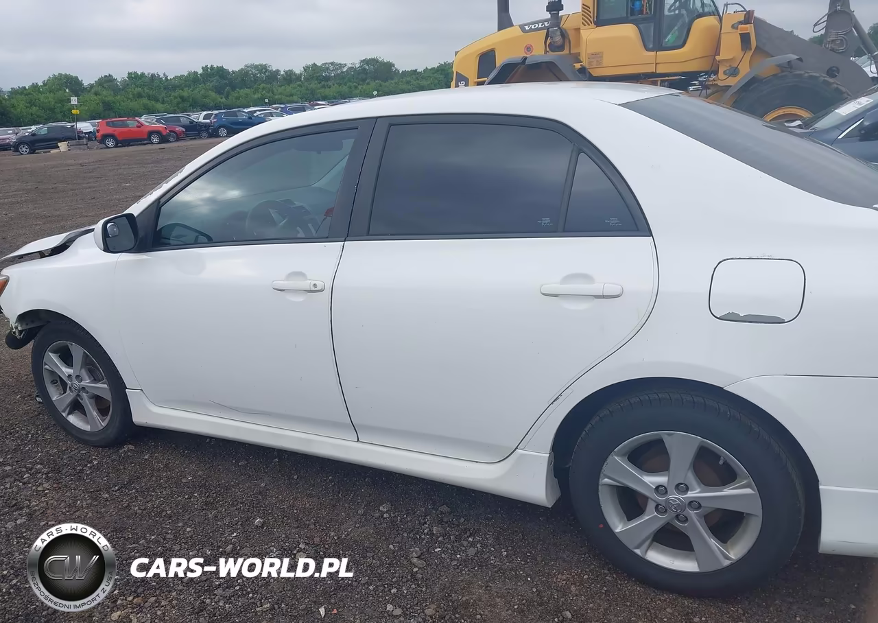 2013 Toyota Corolla S VIN:5YFBU4EE1DP135654 - 14