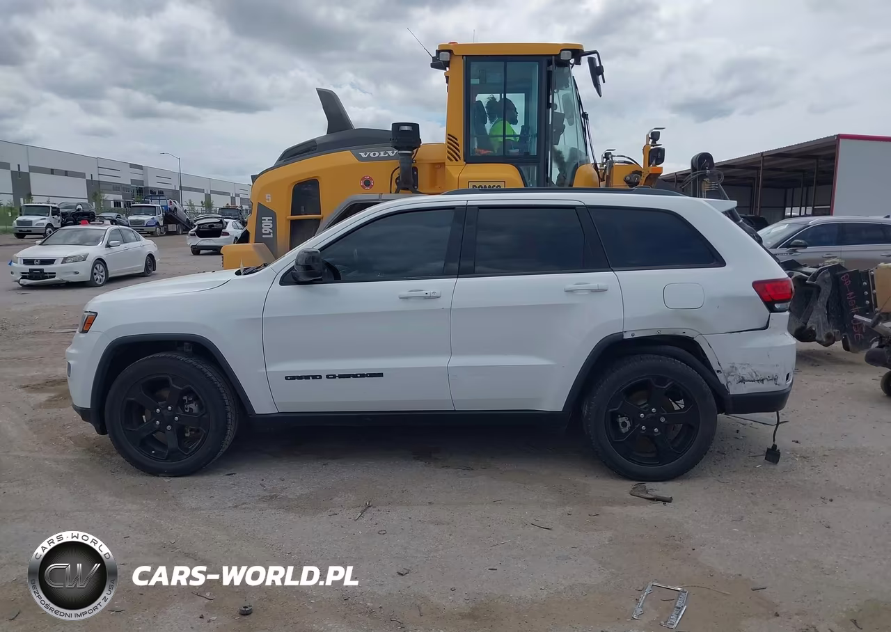 2019 Jeep Grand Cherokee Upland 4X2 VIN:1C4RJEAG4KC580528 - 14