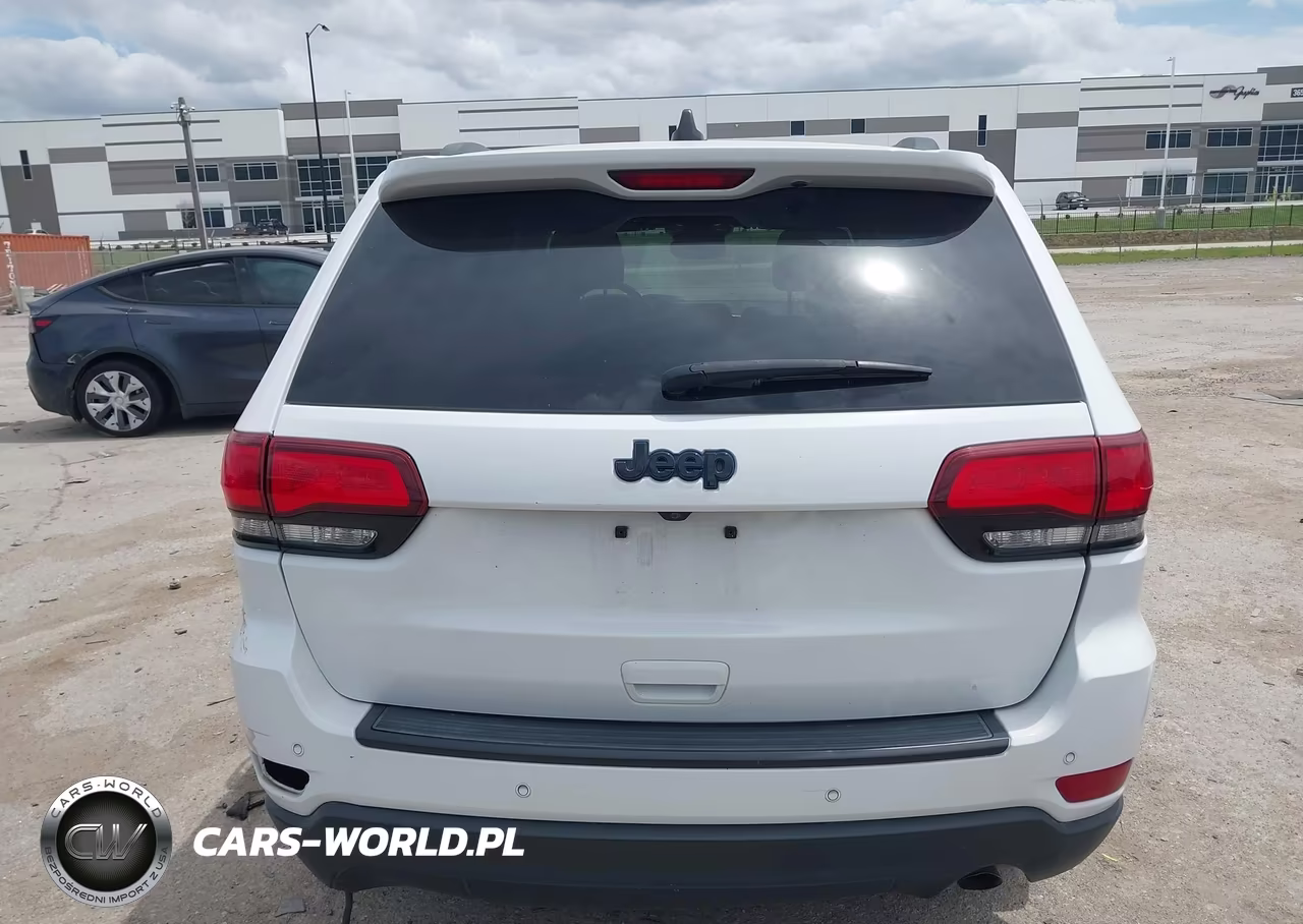 2019 Jeep Grand Cherokee Upland 4X2 VIN:1C4RJEAG4KC580528 - 16