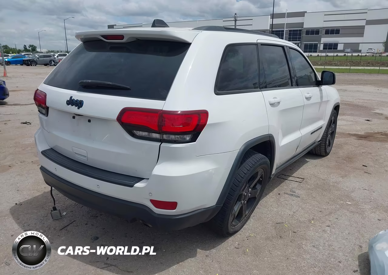 2019 Jeep Grand Cherokee Upland 4X2 VIN:1C4RJEAG4KC580528 - 4