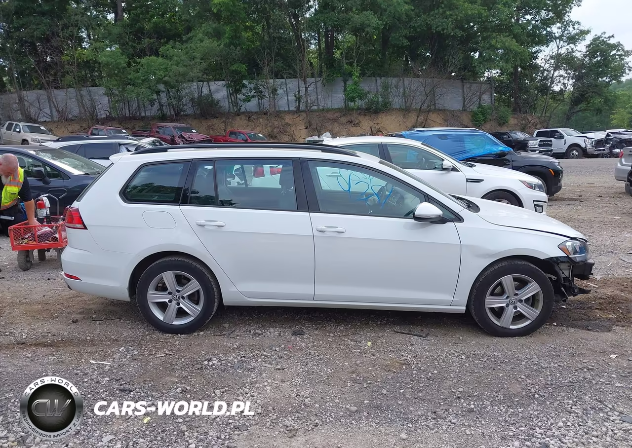 2018 Volkswagen Golf Sportwagen Tsi S-Tsi Se VIN:3VWD17AU5JM758646 - 13