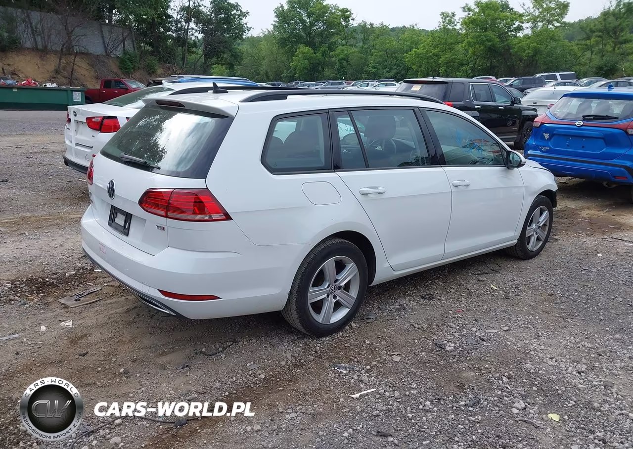 2018 Volkswagen Golf Sportwagen Tsi S-Tsi Se VIN:3VWD17AU5JM758646 - 4