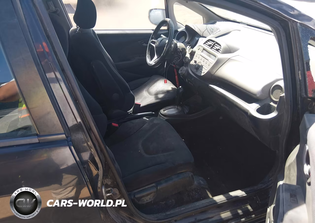 2010 Honda Fit Sport VIN:JHMGE8H45AC004288 - 5