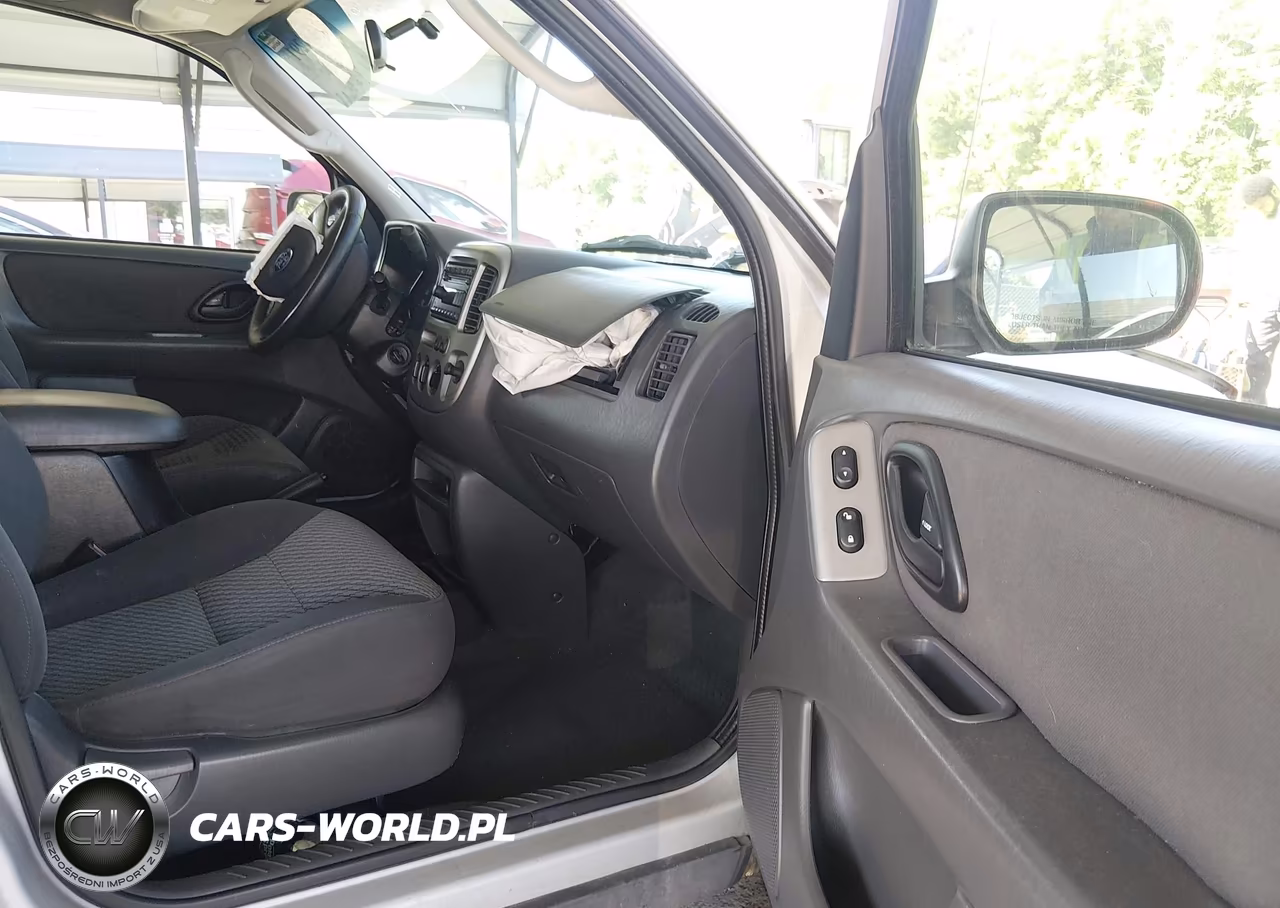 2003 Ford Escape Xlt VIN:1FMYU03133KC63583 - 5