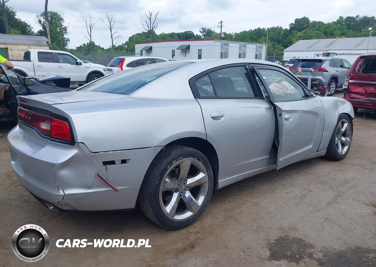 2012 Dodge Charger Sxt VIN:2C3CDXHG6CH126072 - 4