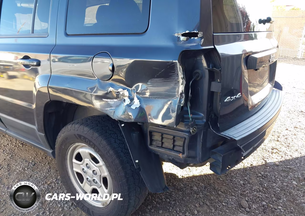 2016 Jeep Patriot Sport VIN:1C4NJRBB9GD579949 - 6