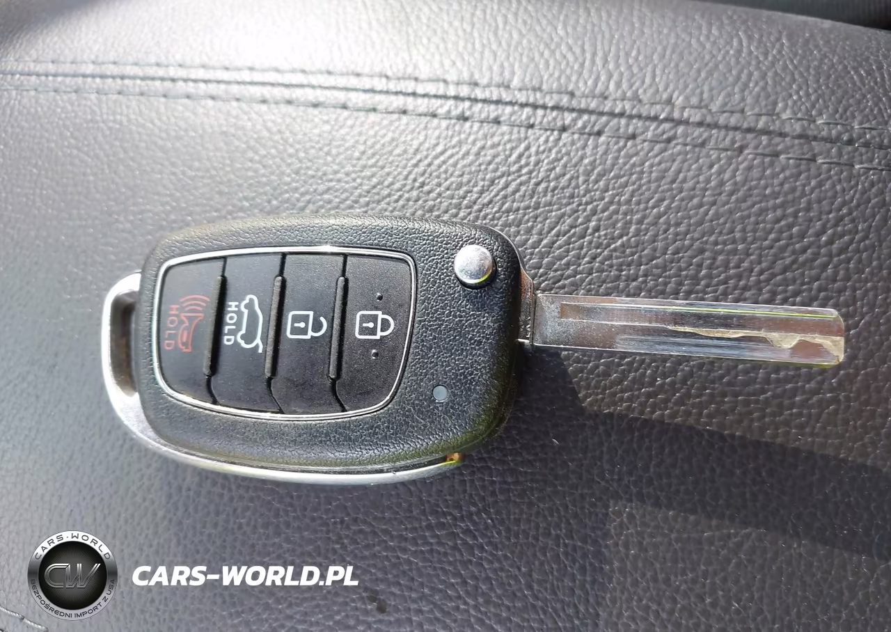 2017 Hyundai Santa Fe Sport 2.4L VIN:5NMZUDLB2HH019273 - 11