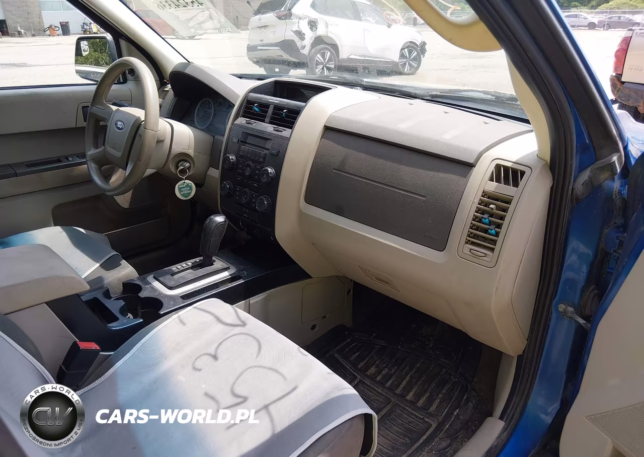 2011 Ford Escape Xls VIN:1FMCU9C79BKC46563 - 5
