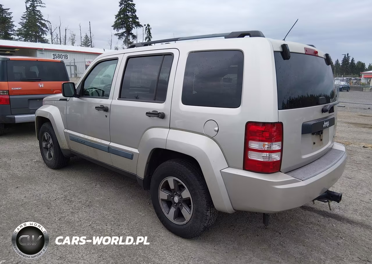 2008 Jeep Liberty Sport VIN:1J8GP28KX8W134639 - 3