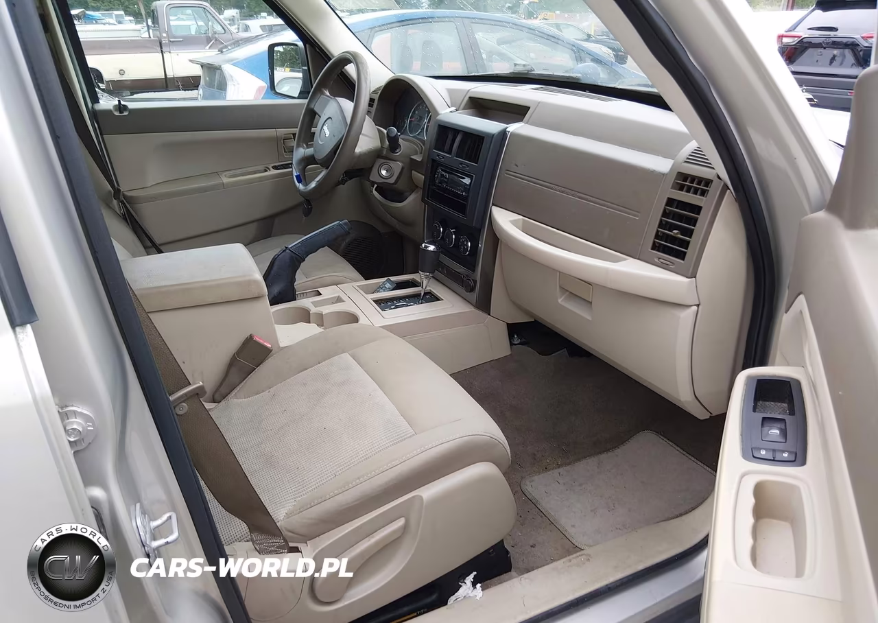 2008 Jeep Liberty Sport VIN:1J8GP28KX8W134639 - 5