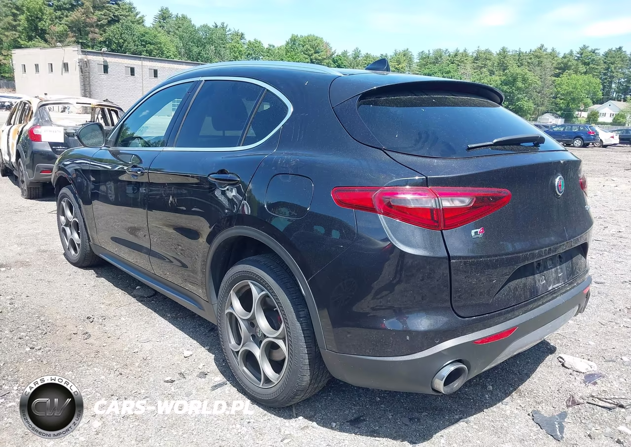 2018 Alfa Romeo Stelvio Ti Awd VIN:ZASFAKBN9J7C28932 - 3