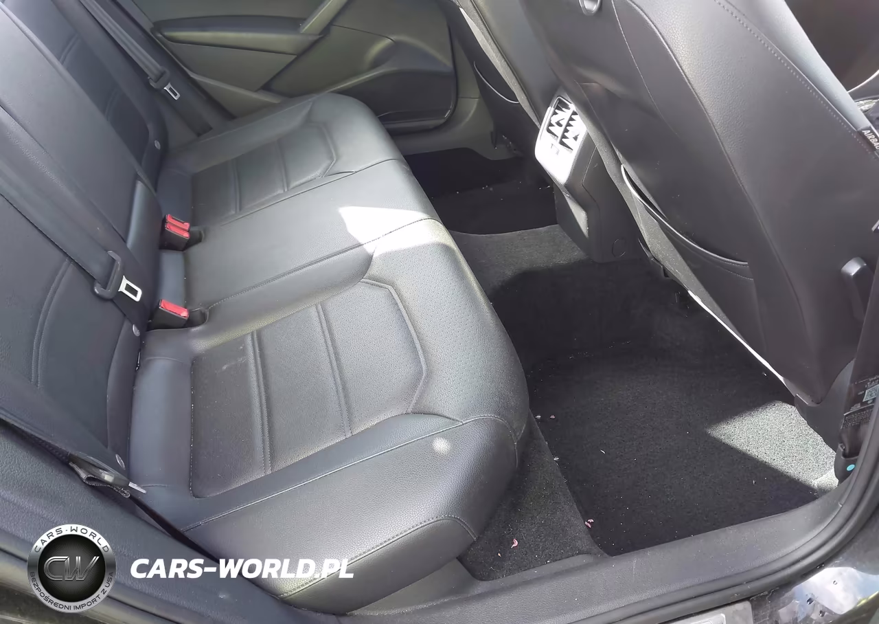 2015 Volkswagen Passat 1.8T Se VIN:1VWBT7A34FC018734 - 8