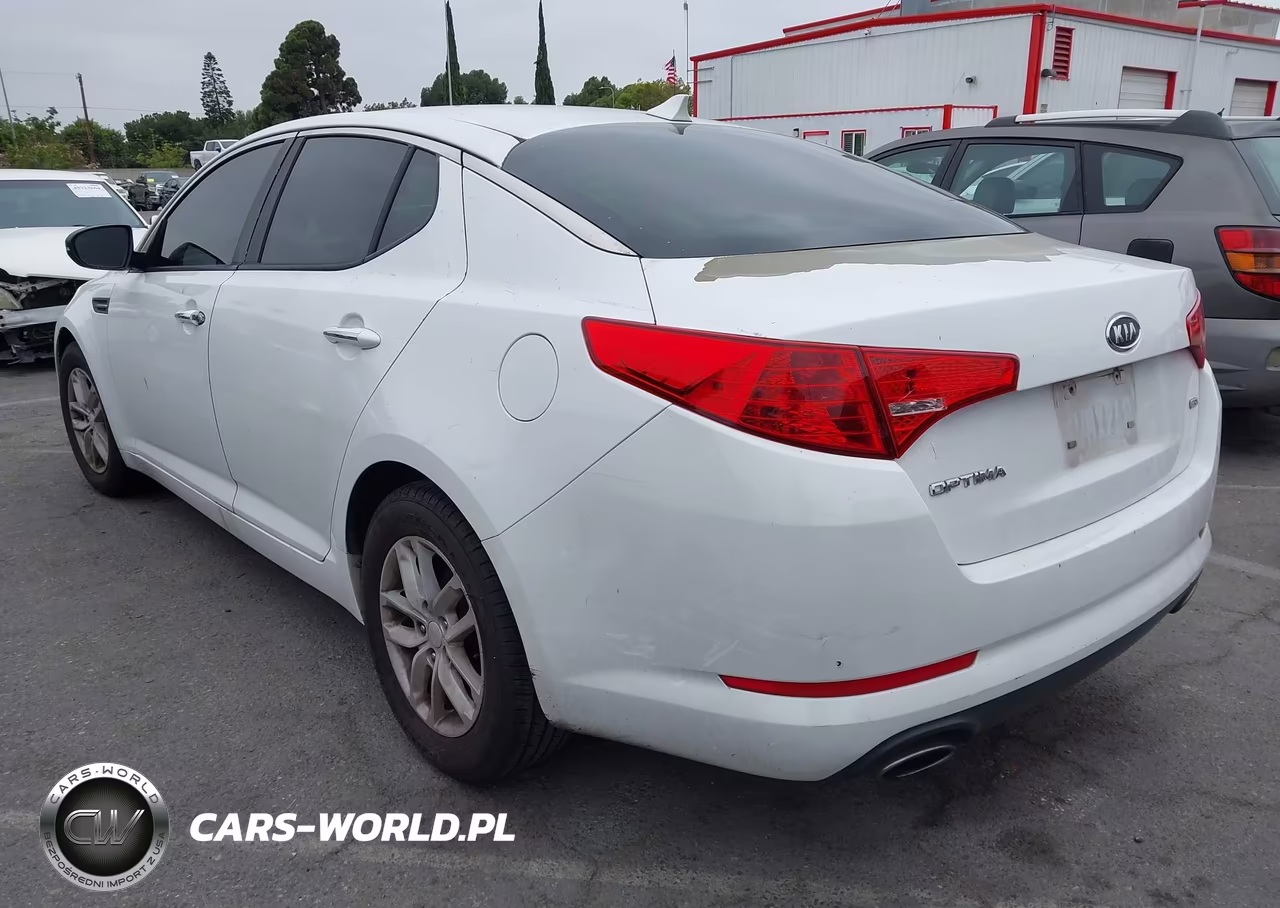 2012 Kia Optima Lx VIN:5XXGM4A70CG064435 - 3