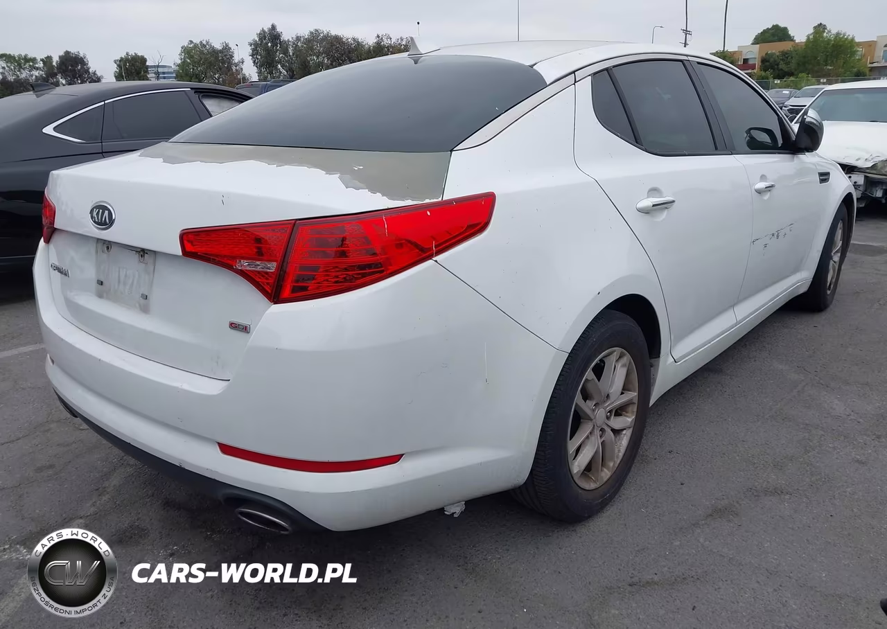 2012 Kia Optima Lx VIN:5XXGM4A70CG064435 - 4