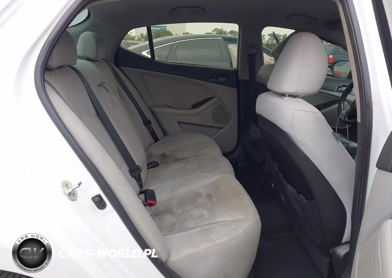 2012 Kia Optima Lx VIN:5XXGM4A70CG064435 - 8