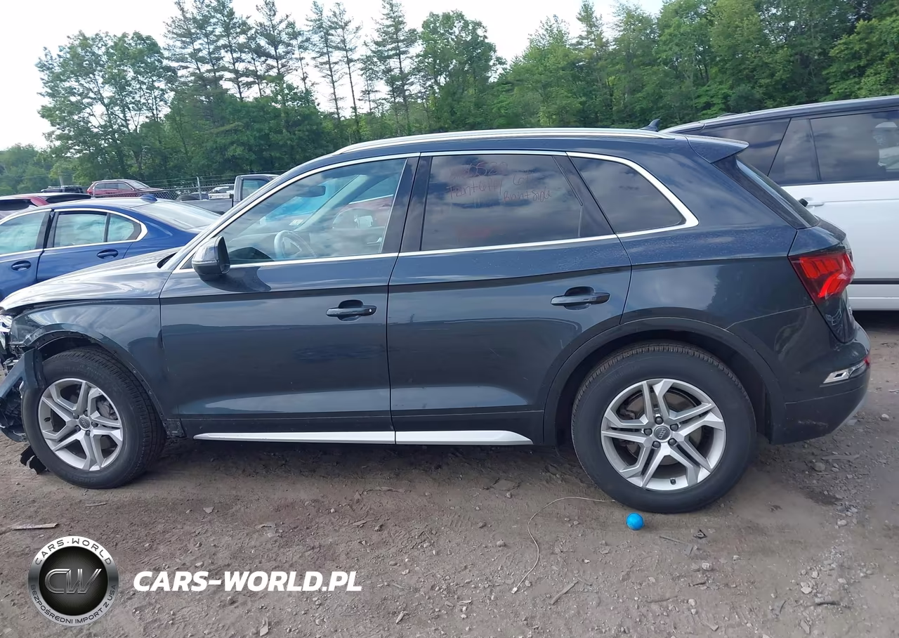 2019 Audi Q5 45 Premium VIN:WA1ANAFY5K2136814 - 14