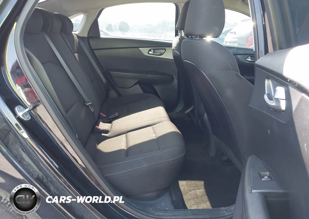 2020 Kia Forte Lxs VIN:3KPF24AD5LE214572 - 8