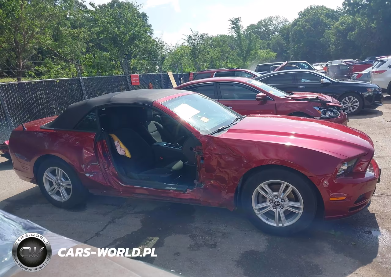 2014 Ford Mustang V6 VIN:1ZVBP8EM8E5219889 - 14