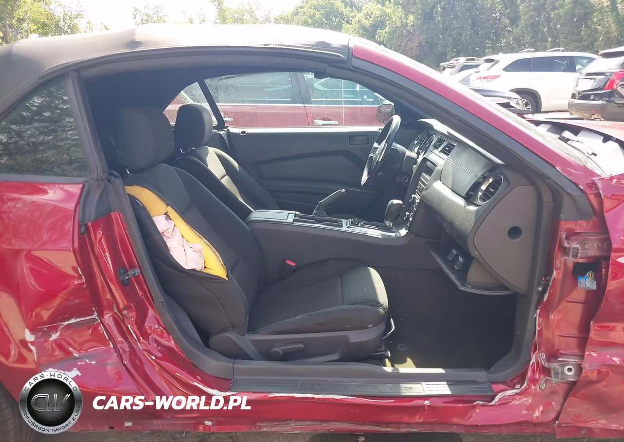 2014 Ford Mustang V6 VIN:1ZVBP8EM8E5219889 - 5