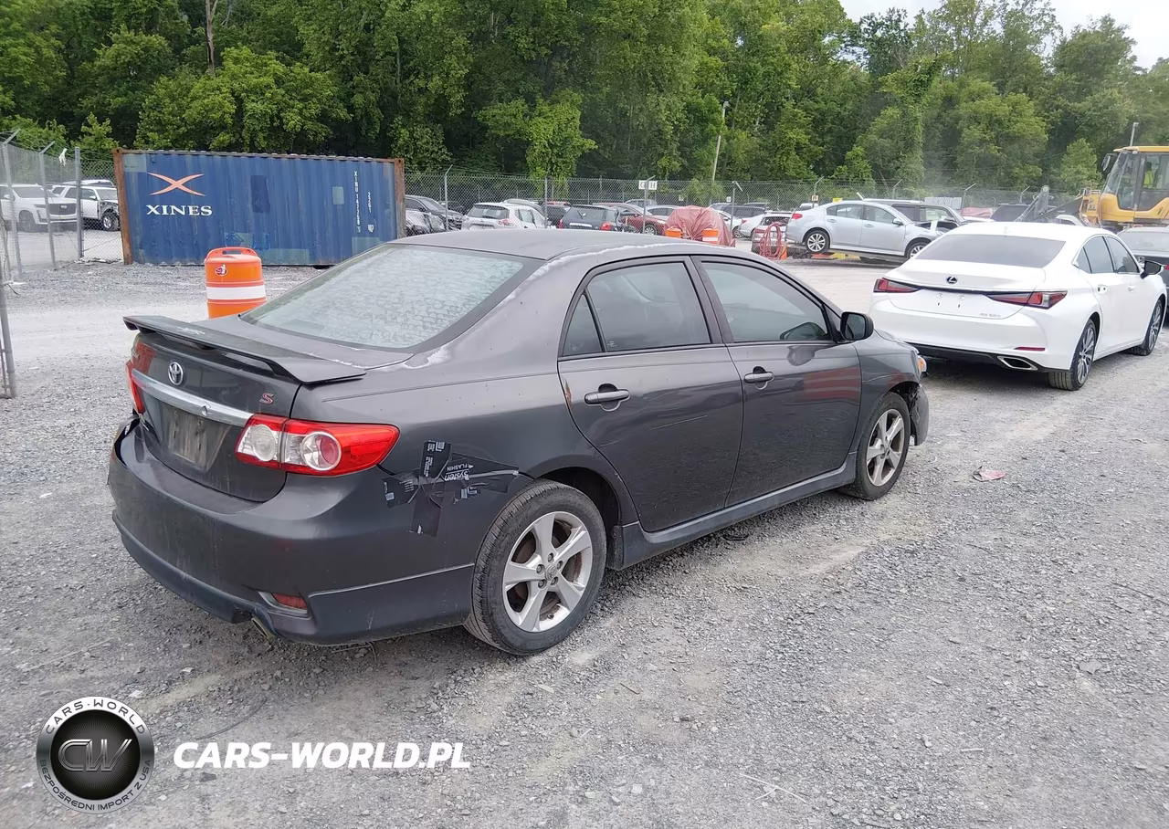 2012 Toyota Corolla S VIN:2T1BU4EEXCC867442 - 4