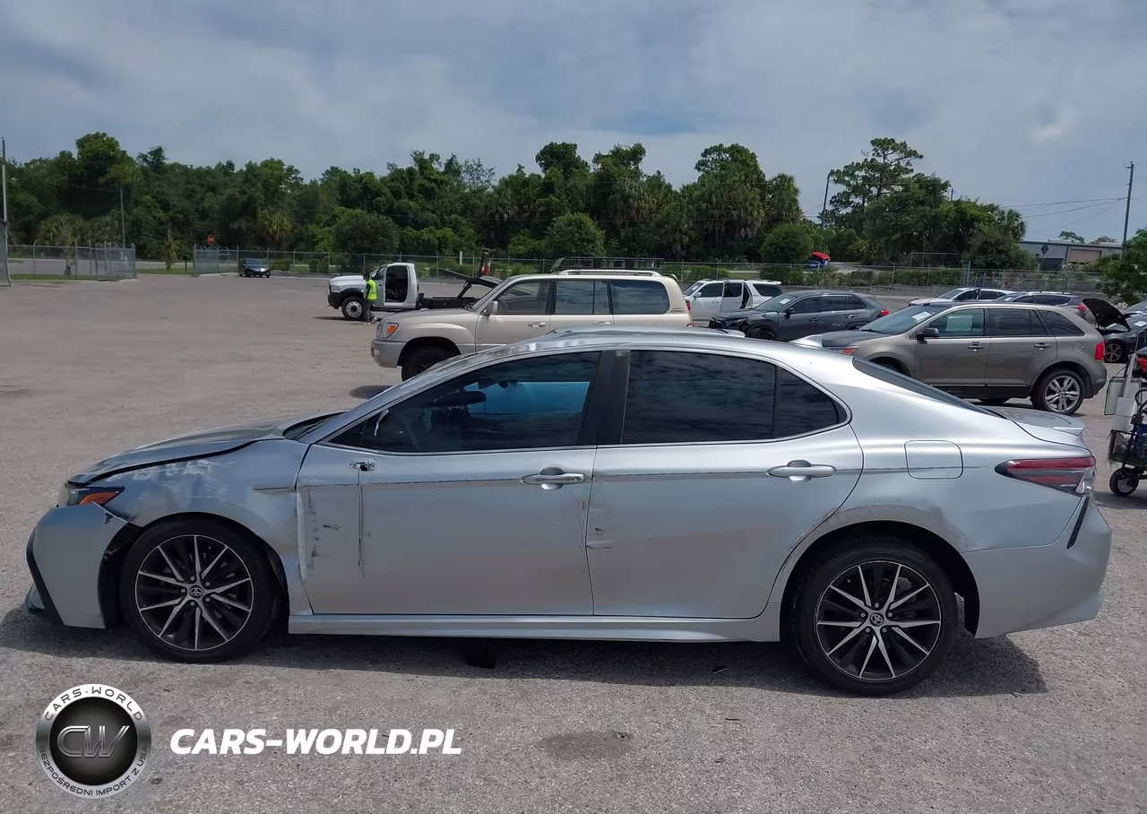 2022 Toyota Camry Se VIN:4T1T11AK9NU689161 - 14