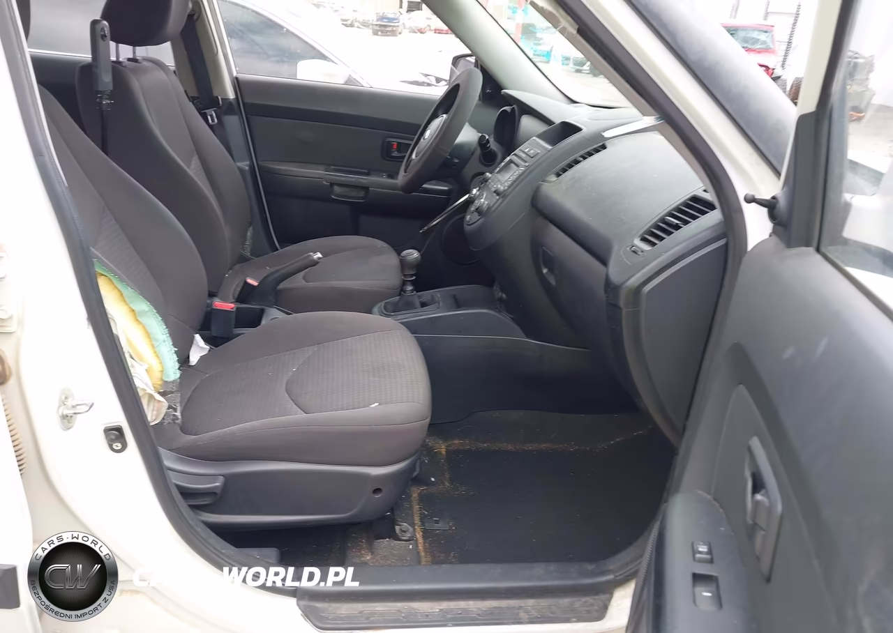 2013 Kia Soul VIN:KNDJT2A54D7570615 - 5