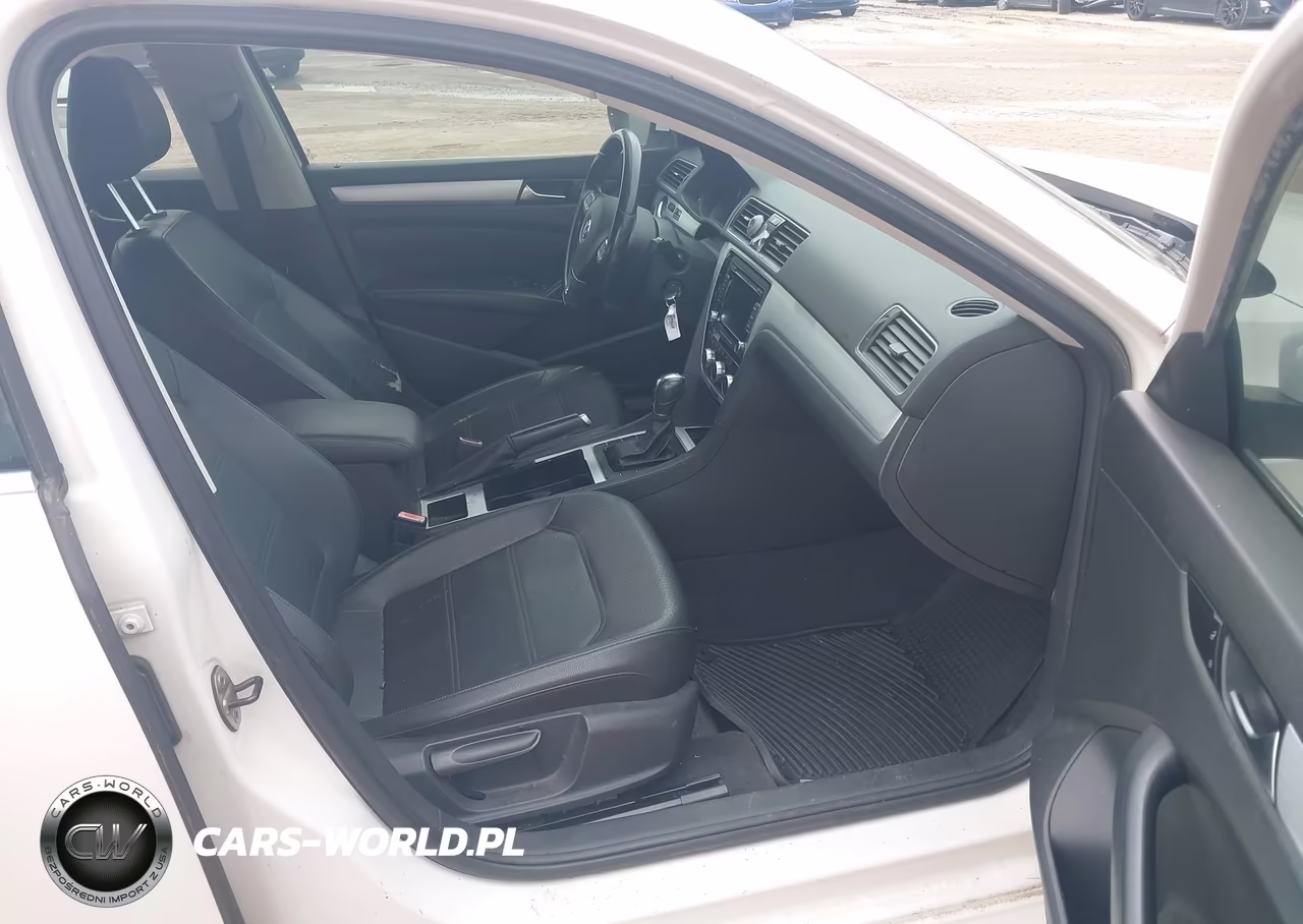 2012 Volkswagen Passat 2.0L Tdi Se VIN:1VWBN7A33CC019041 - 5