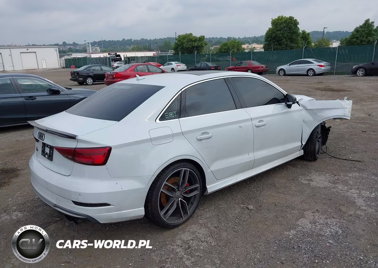 2018 Audi S3 2.0T Premium Plus-2.0T Tech Premium Plus VIN:WAUB1GFF3J1069493 - 4