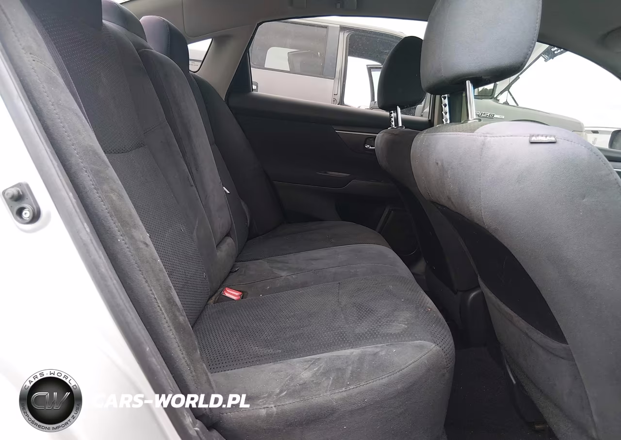 2015 Nissan Altima 2.5 S VIN:1N4AL3AP8FN308365 - 8