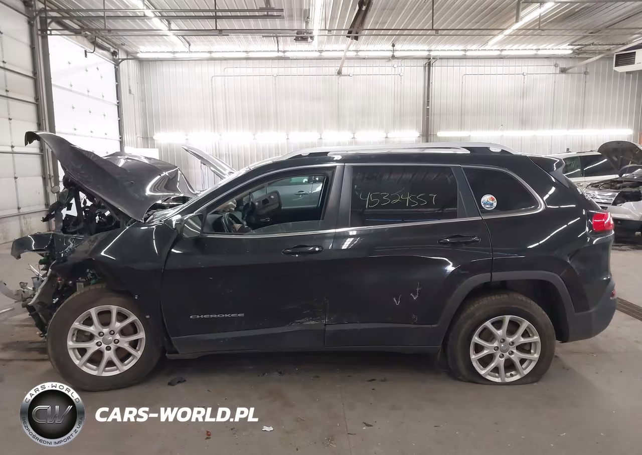 2015 Jeep Cherokee Latitude VIN:1C4PJMCSOFW739441 - 15