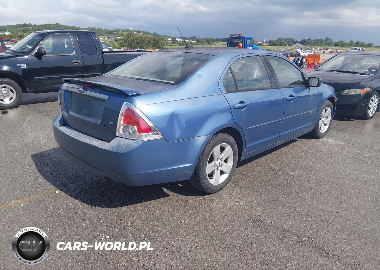 2009 Ford Fusion Se VIN:3FAHP07Z49R120843 - 4