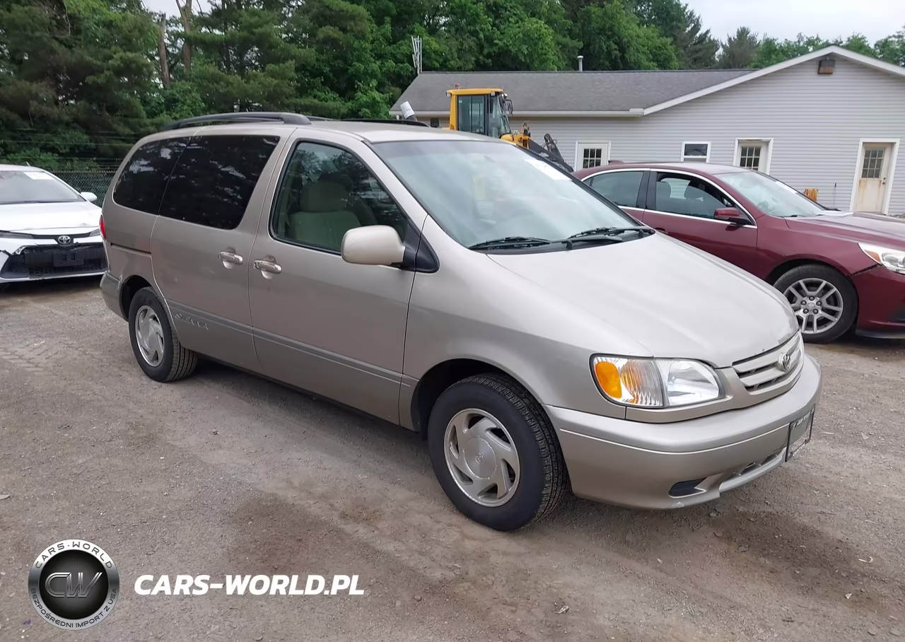 2003 Toyota Sienna Le