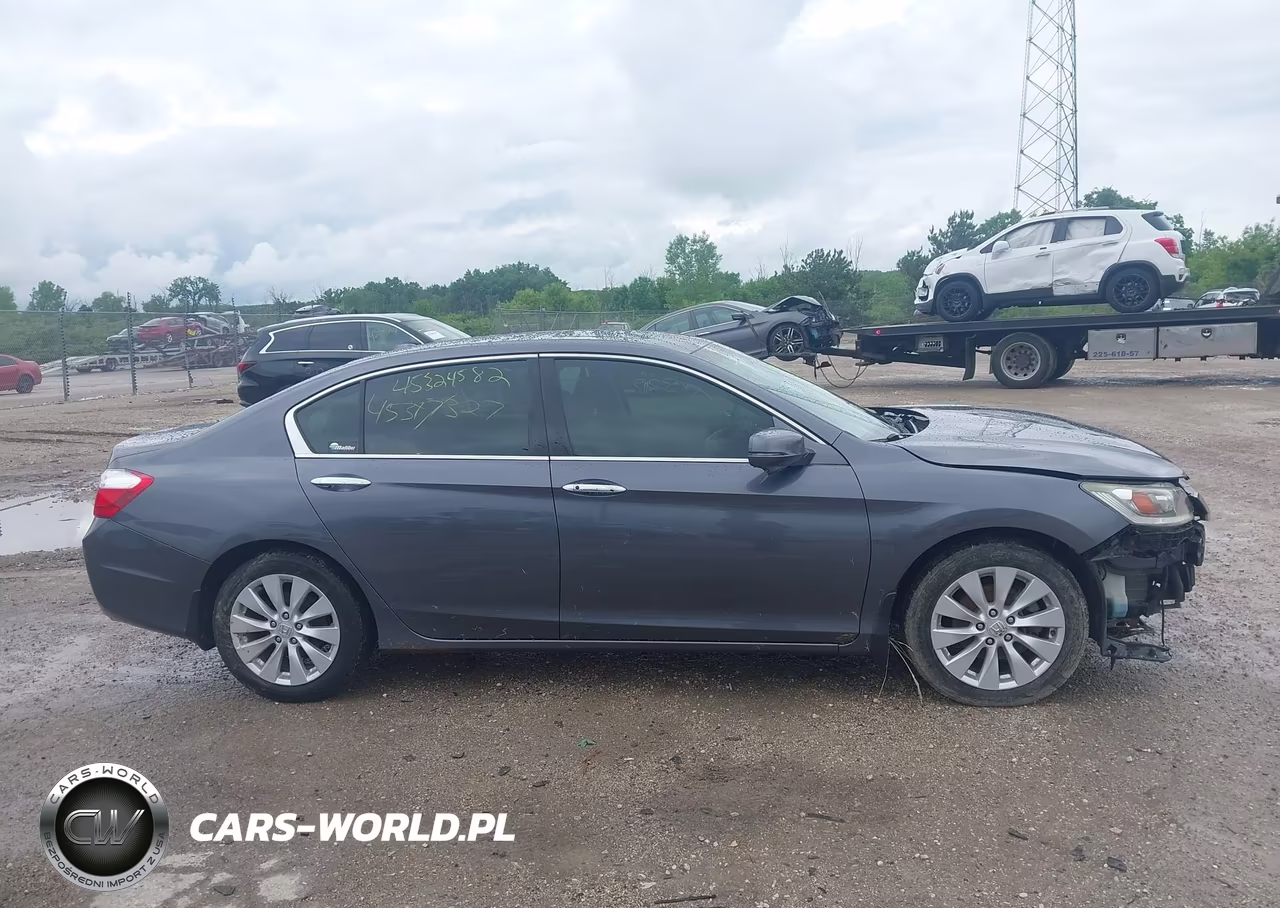 2013 Honda Accord Touring VIN:1HGCR3F97DA033301 - 13