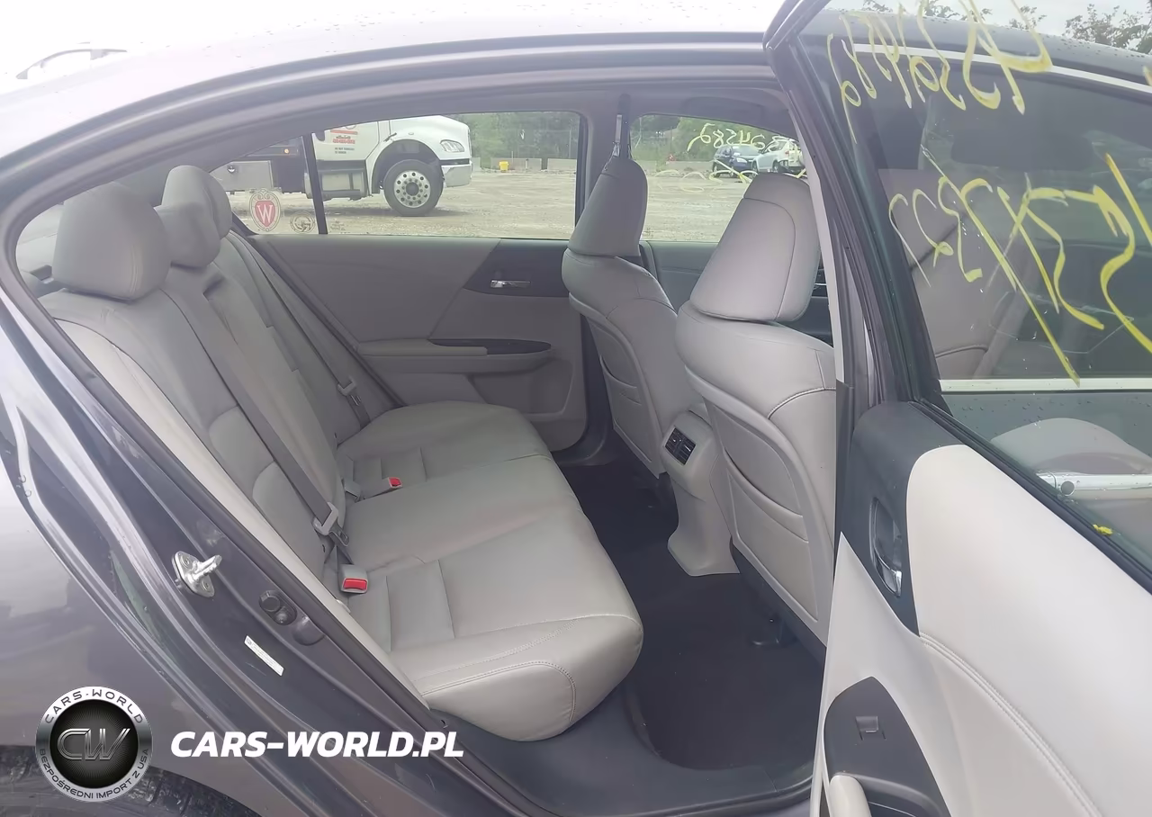 2013 Honda Accord Touring VIN:1HGCR3F97DA033301 - 8