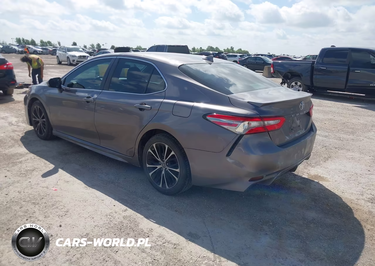 2019 Toyota Camry Se VIN:4T1B11HK6KU721870 - 3