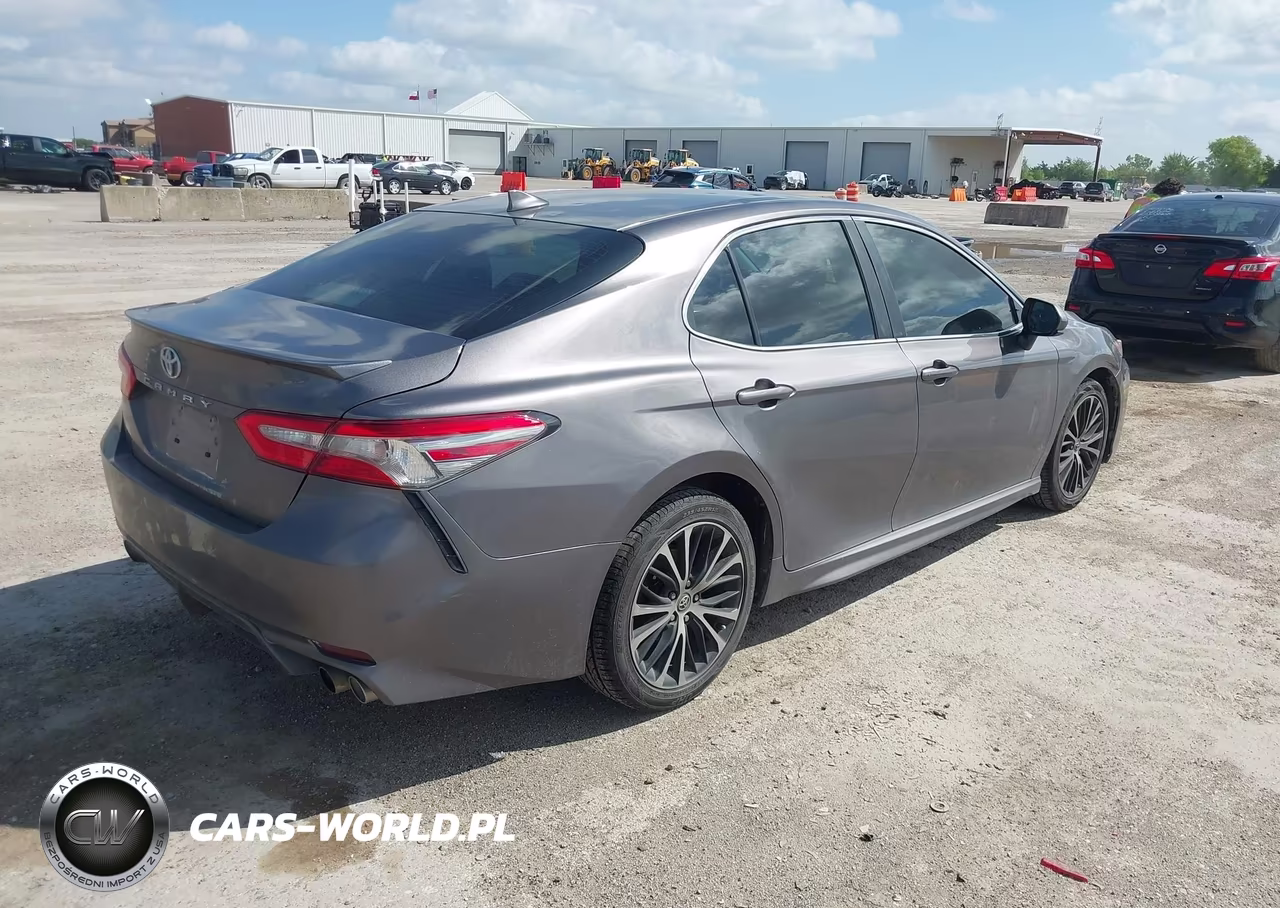 2019 Toyota Camry Se VIN:4T1B11HK6KU721870 - 4