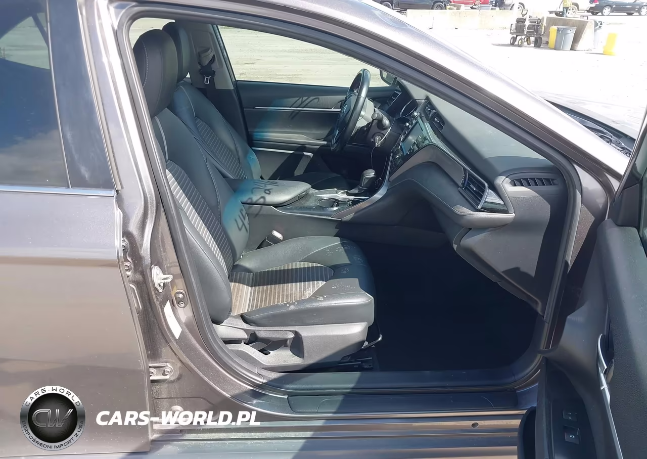 2019 Toyota Camry Se VIN:4T1B11HK6KU721870 - 5