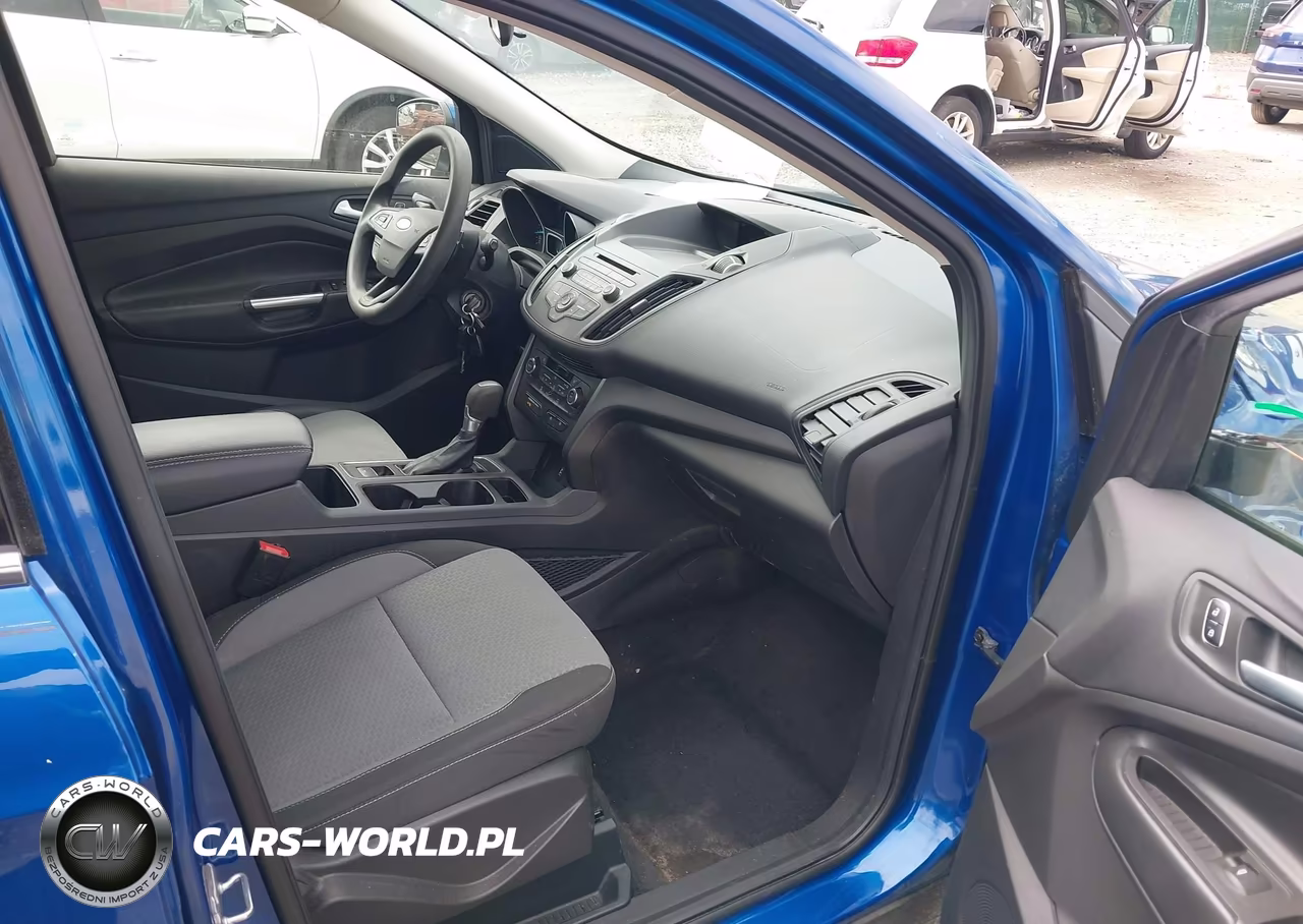2017 Ford Escape Se VIN:1FMCU0GD9HUE42589 - 5