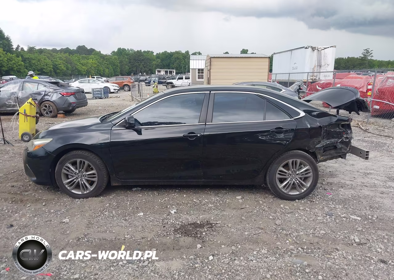 2015 Toyota Camry Se VIN:4T1BF1FK5FU035457 - 15