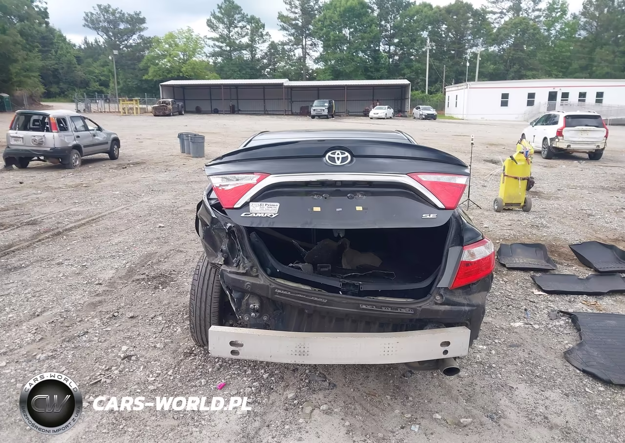 2015 Toyota Camry Se VIN:4T1BF1FK5FU035457 - 17