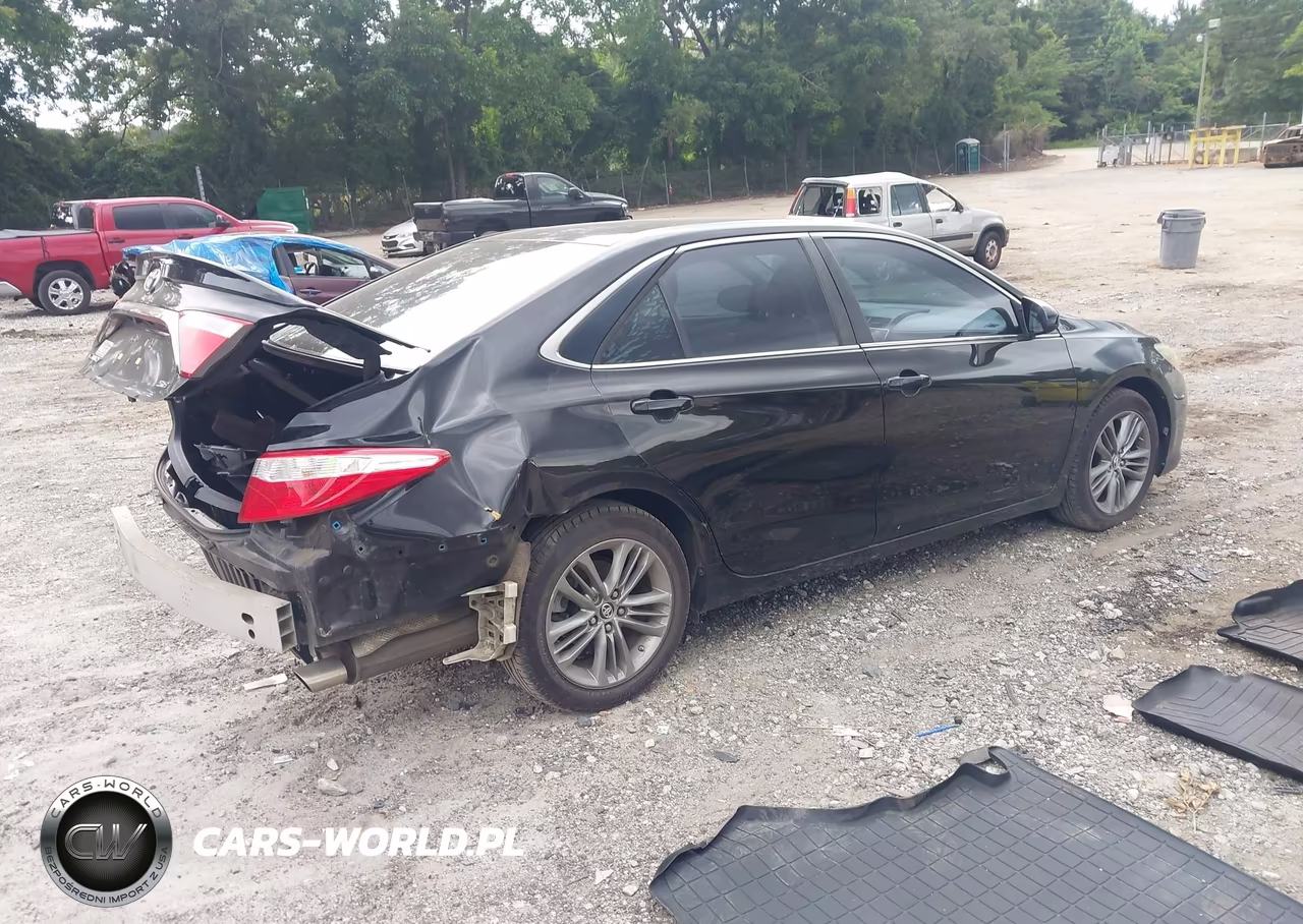 2015 Toyota Camry Se VIN:4T1BF1FK5FU035457 - 4