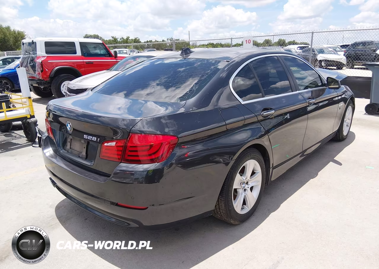 2013 BMW 528I VIN:WBAXG5C57DDY35314 - 4