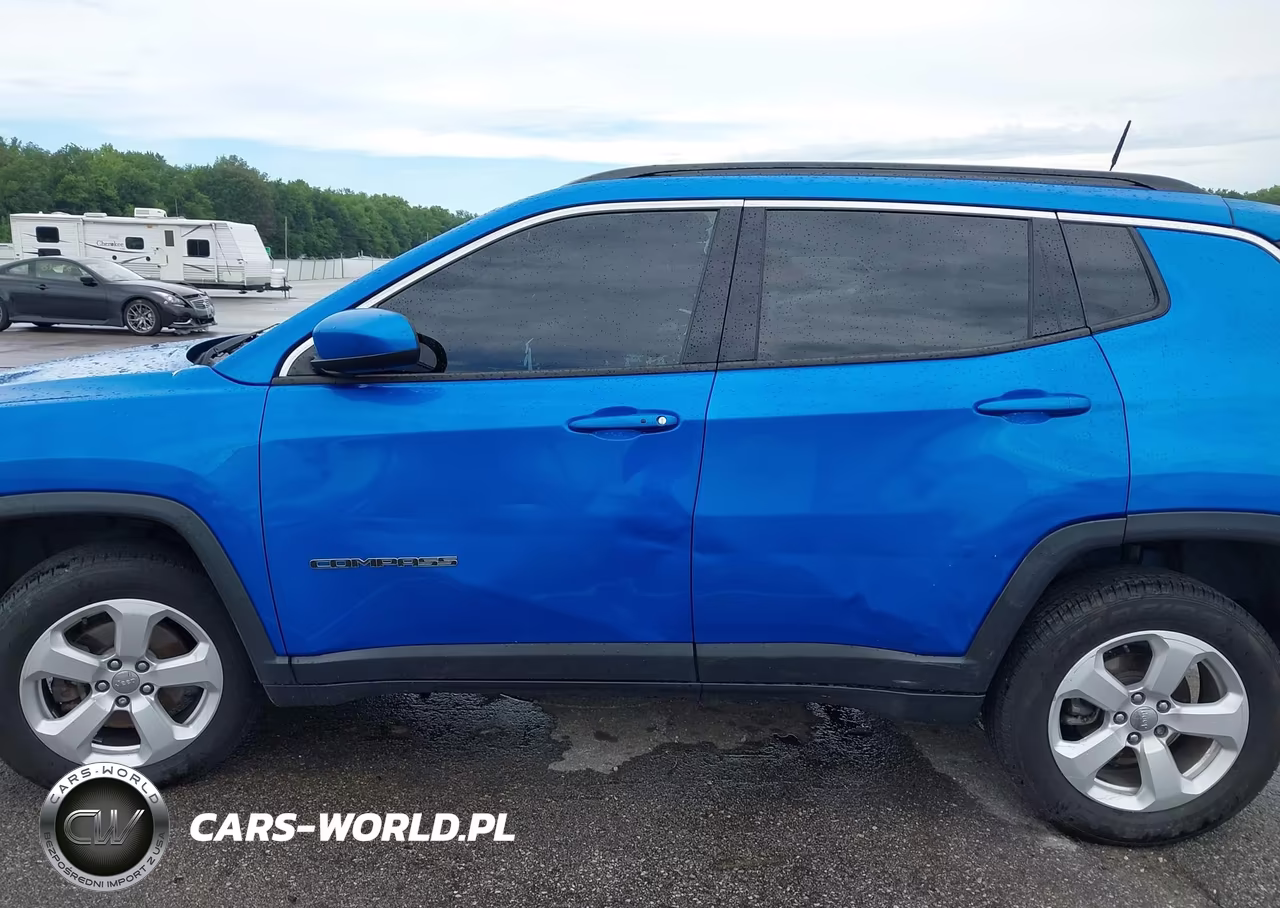 2018 Jeep Compass Latitude 4X4 VIN:3C4NJDBB2JT484430 - 14