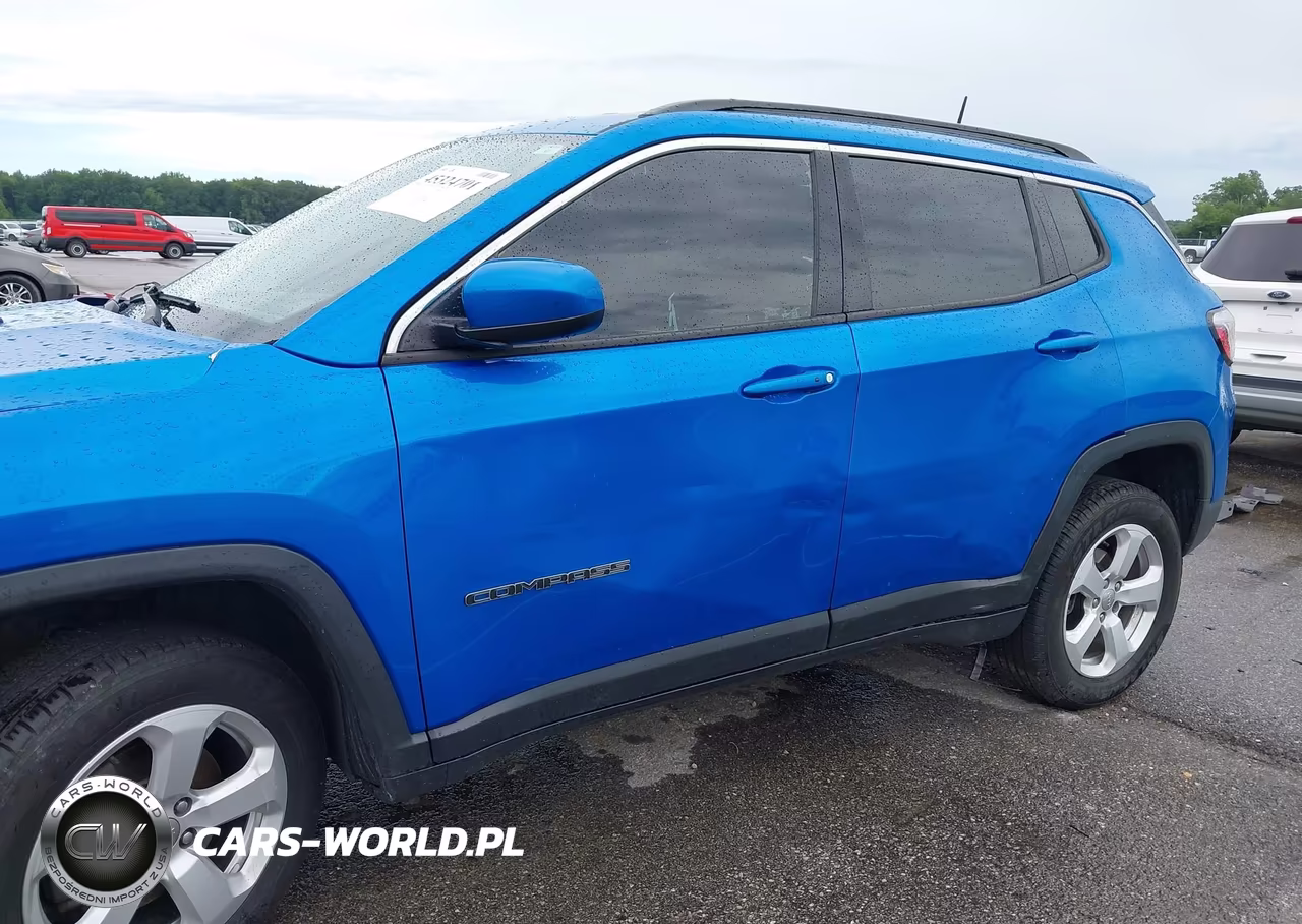 2018 Jeep Compass Latitude 4X4 VIN:3C4NJDBB2JT484430 - 6