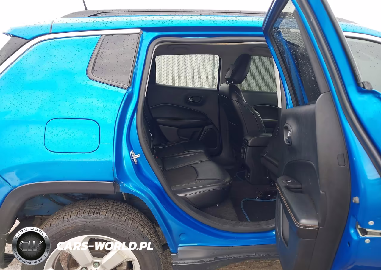 2018 Jeep Compass Latitude 4X4 VIN:3C4NJDBB2JT484430 - 8