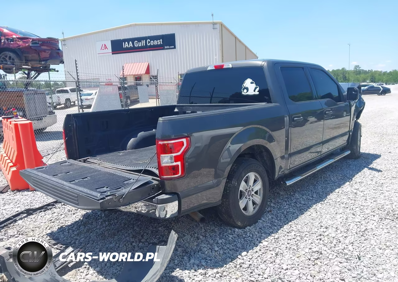 2018 Ford F-150 Xlt VIN:1FTEW1CB2JKE78658 - 4