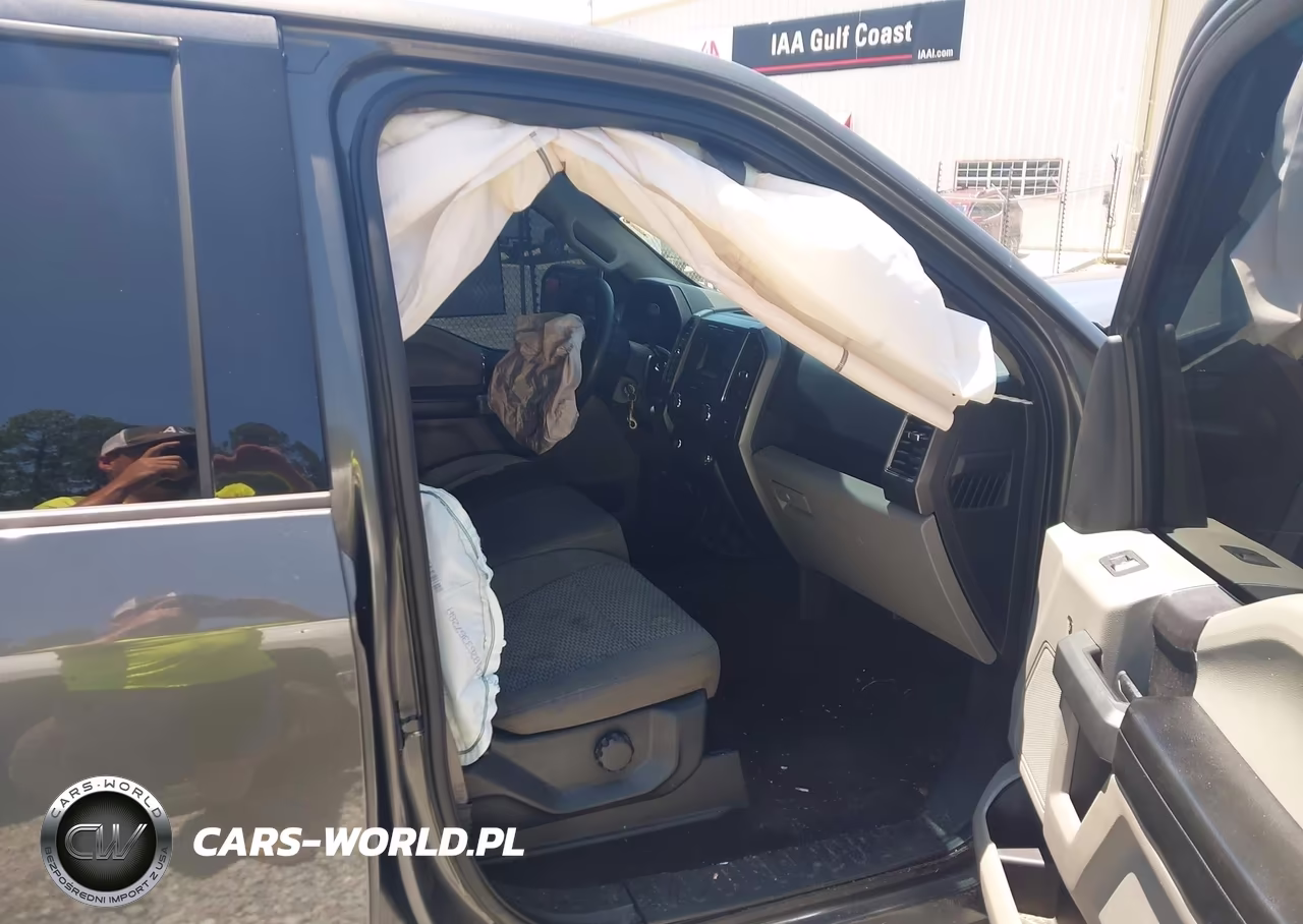 2018 Ford F-150 Xlt VIN:1FTEW1CB2JKE78658 - 5