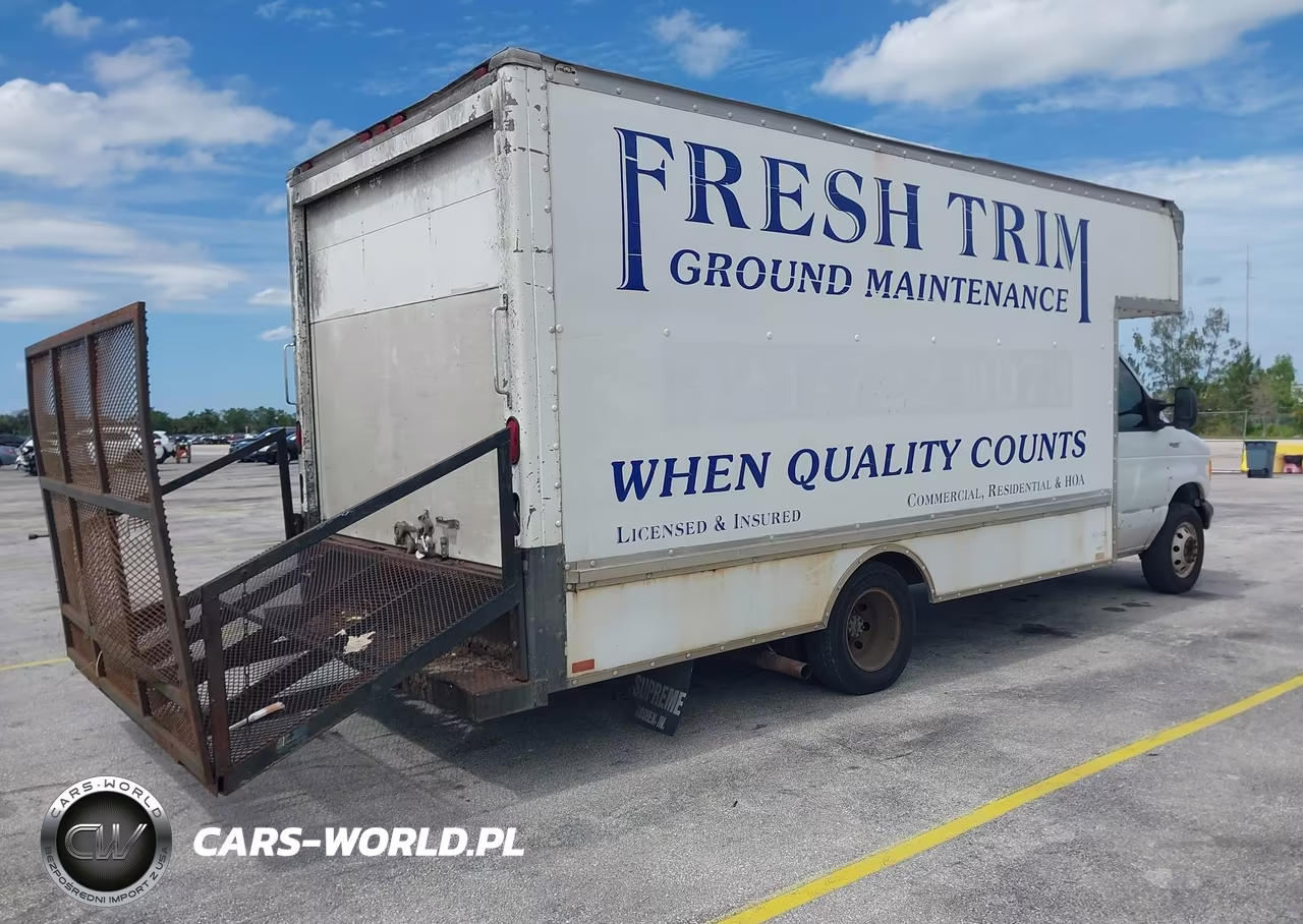 2004 Ford E-350 Cutaway Standard VIN:1FDWE35L84HA03604 - 4
