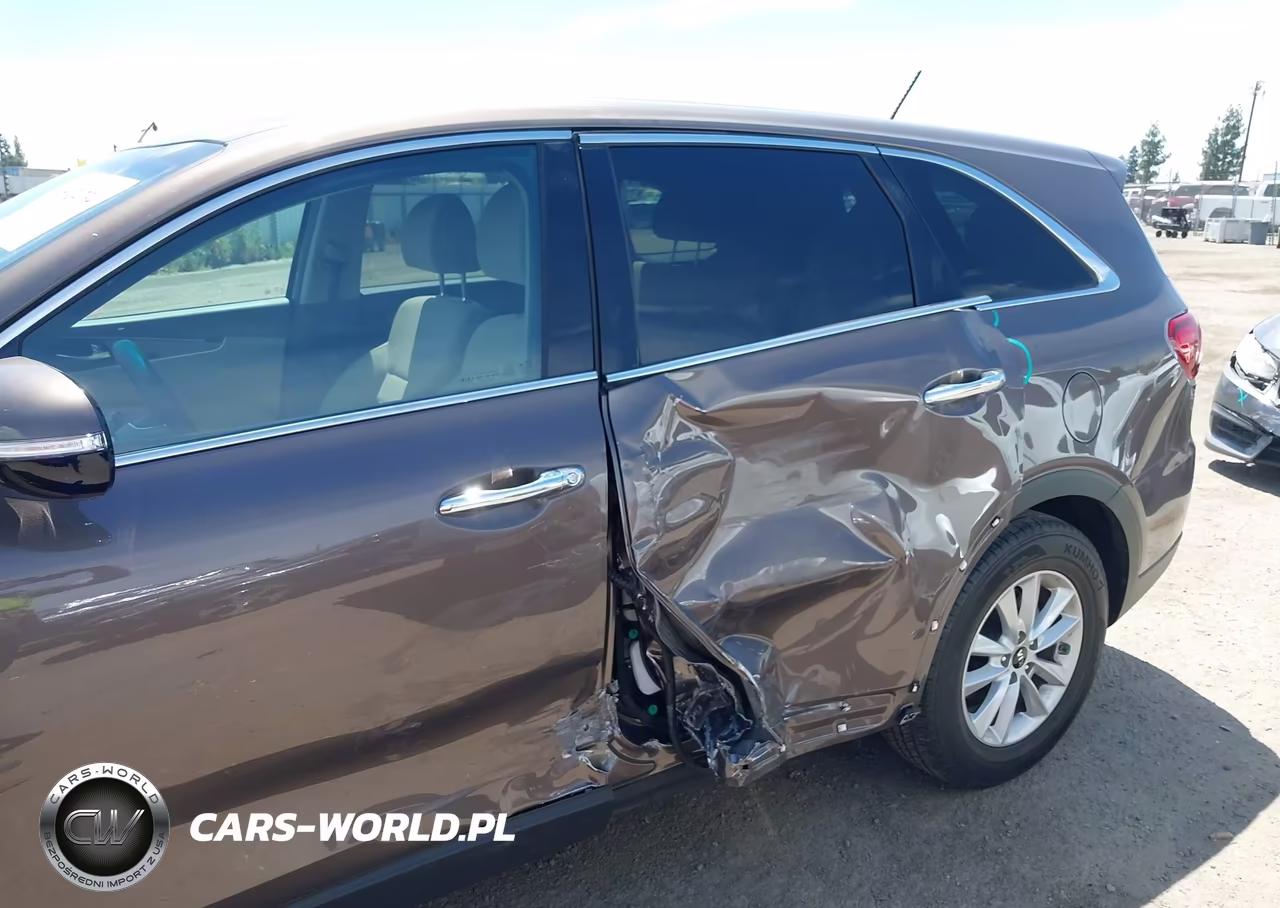 2020 Kia Sorento 2.4L Lx VIN:5XYPG4A38LG635864 - 6